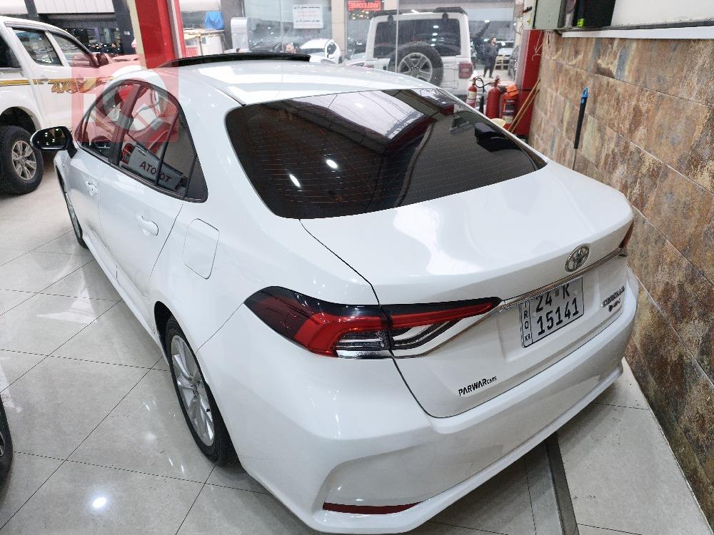 تۆیۆتا کۆرۆلا